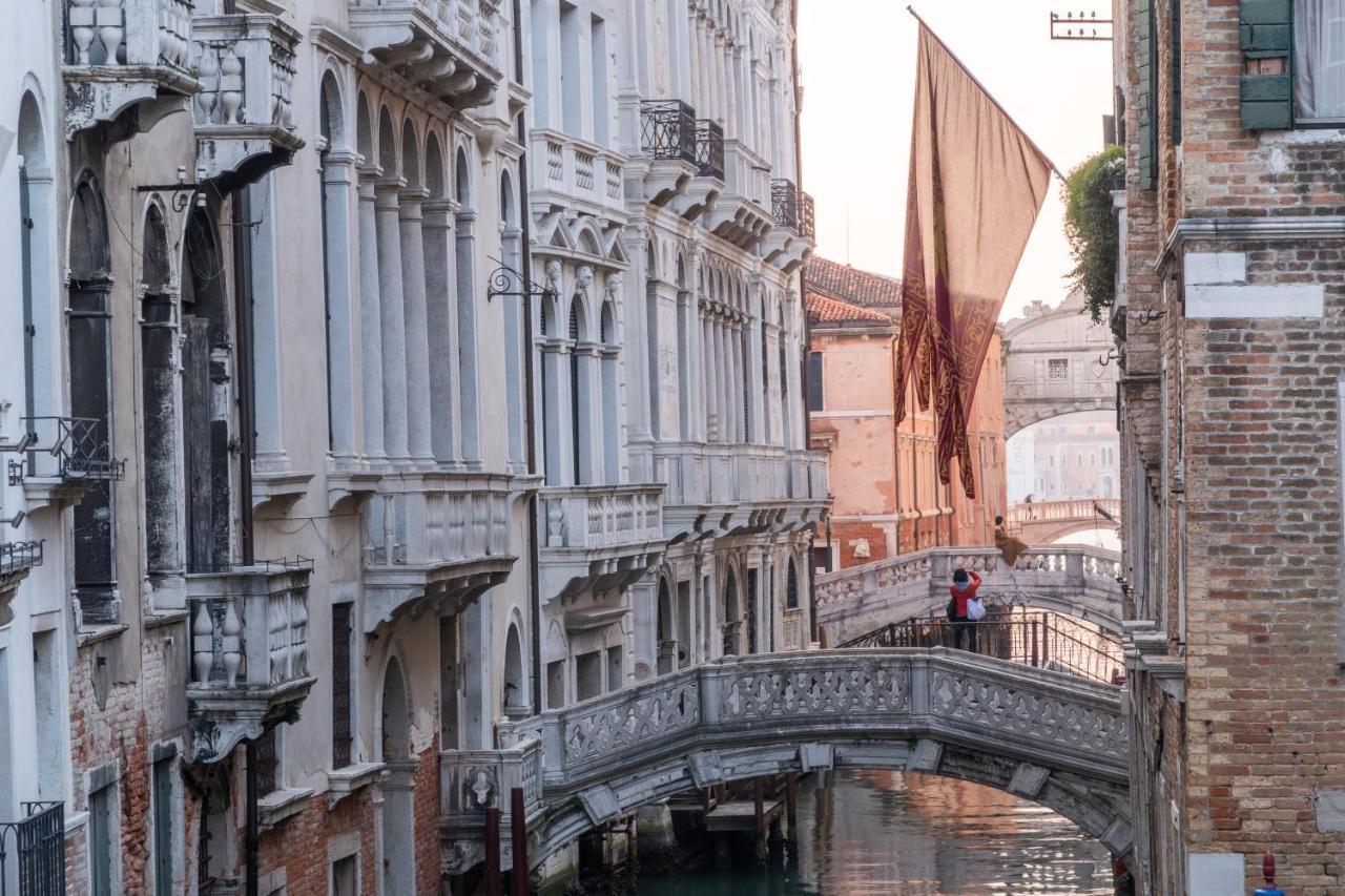Palazzo Soranzo Noble Floor R&R Apartment Venesia Bagian luar foto